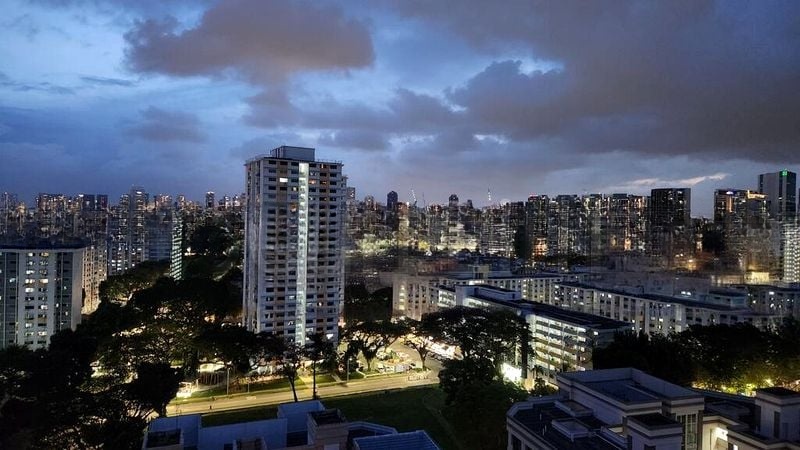 OXFORD SUITES 13