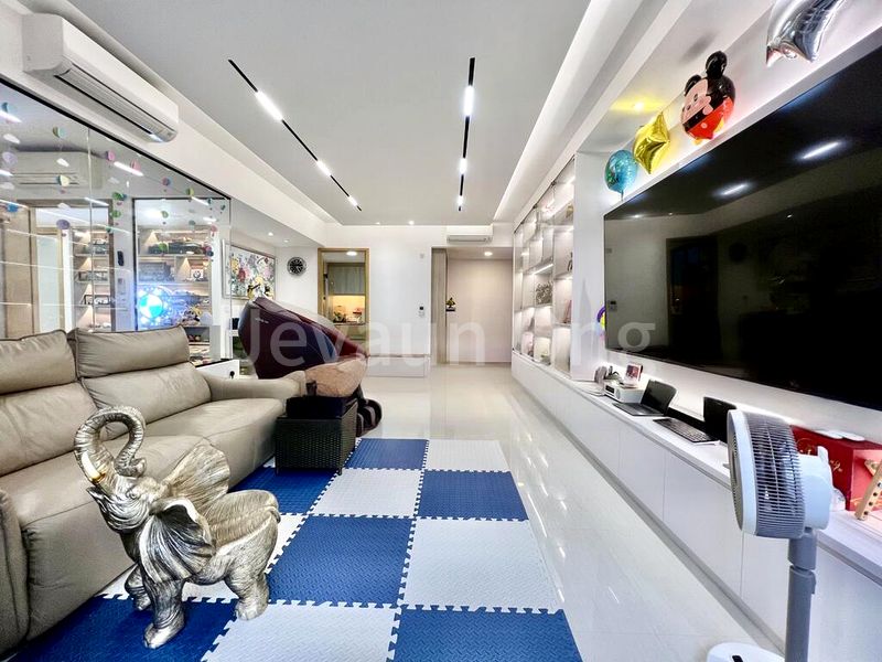 WESTWOOD RESIDENCES 13