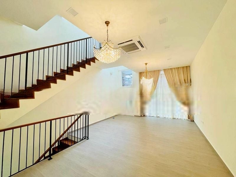 THE TOP RESIDENCE 9