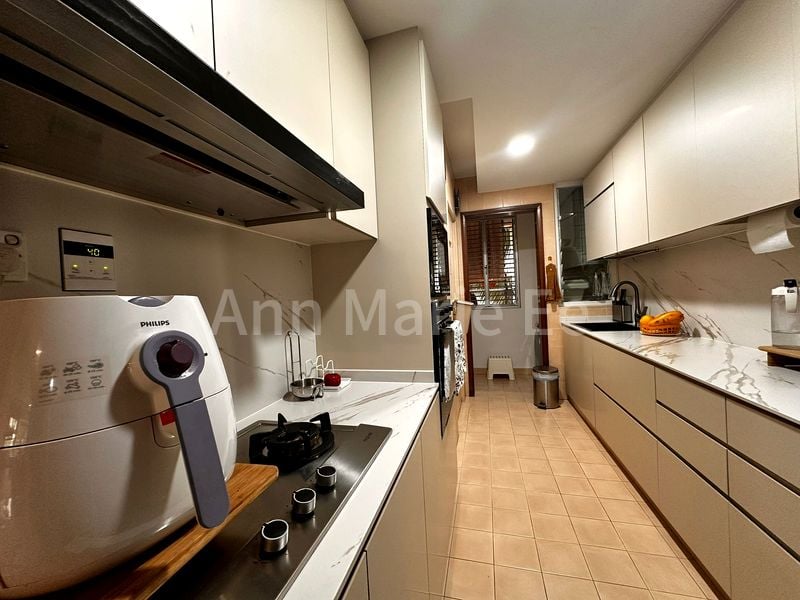 FOREST HILLS CONDOMINIUM 9