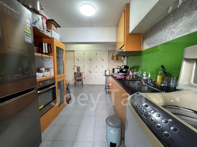 PEOPLE'S PARK COMPLEX 7