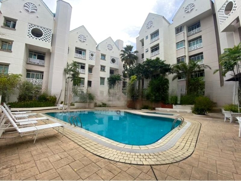 THE BAYCOURT 8