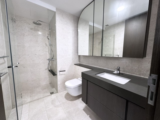 AVENUE SOUTH RESIDENCE 13