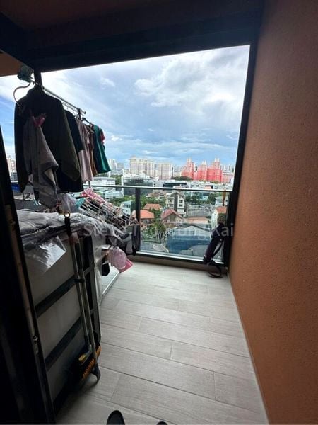 STIRLING RESIDENCES 10