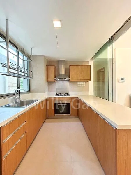 THE BERTH BY THE COVE 7