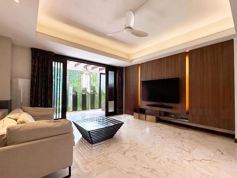THOMSON GROVE 10