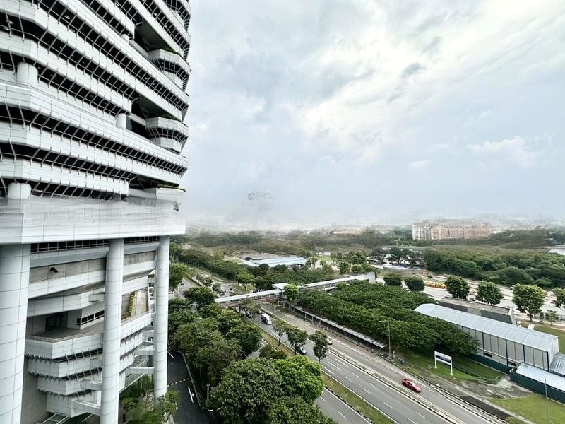 CONCOURSE SKYLINE 14