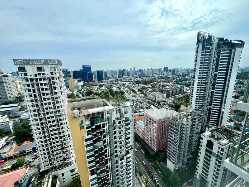 VISTA RESIDENCES 10