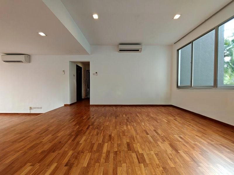 NASSIM REGENCY 11