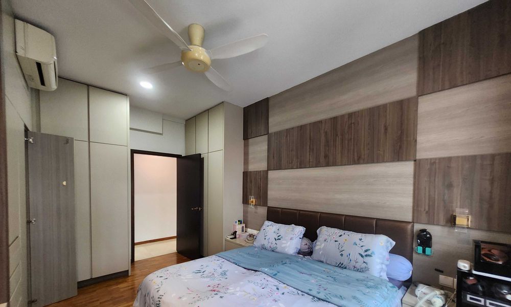 HOLT RESIDENCES 1