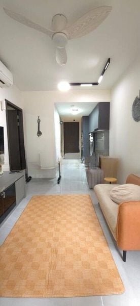 RIVERFRONT RESIDENCES 5