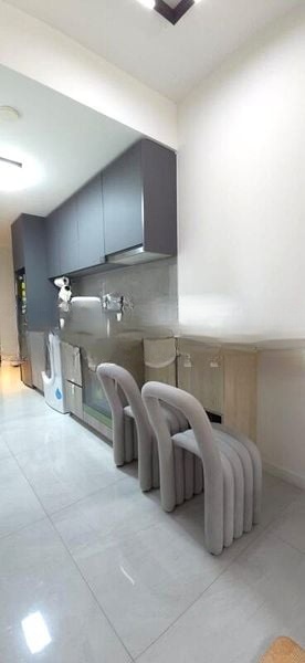 RIVERFRONT RESIDENCES 2