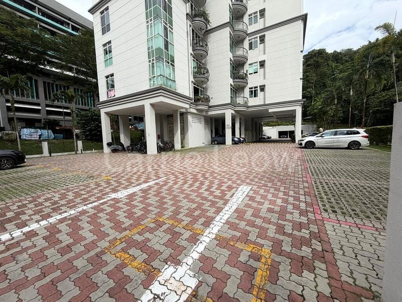 HILLVIEW APARTMENTS 4