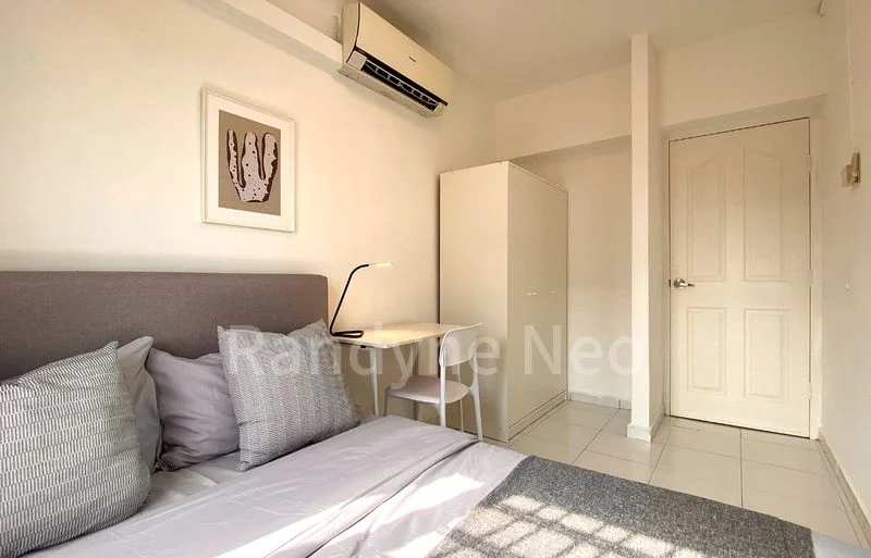 PEOPLE'S PARK COMPLEX 10