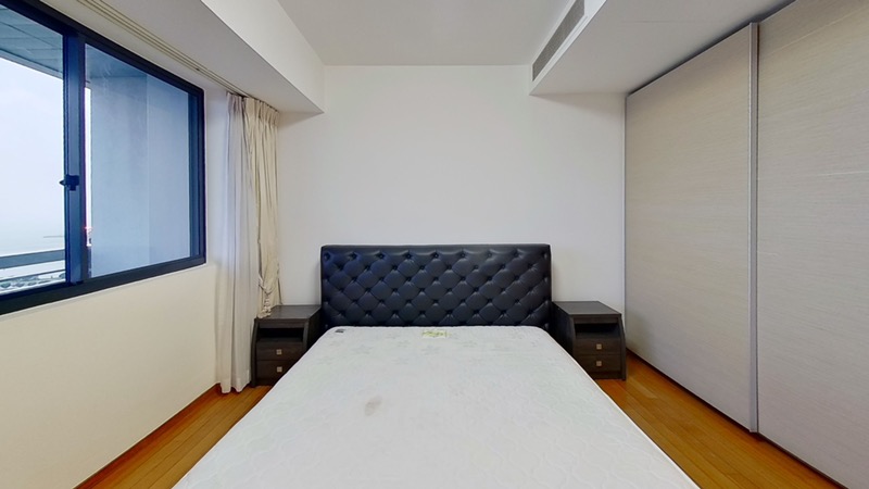 MARINA BAY RESIDENCES 11