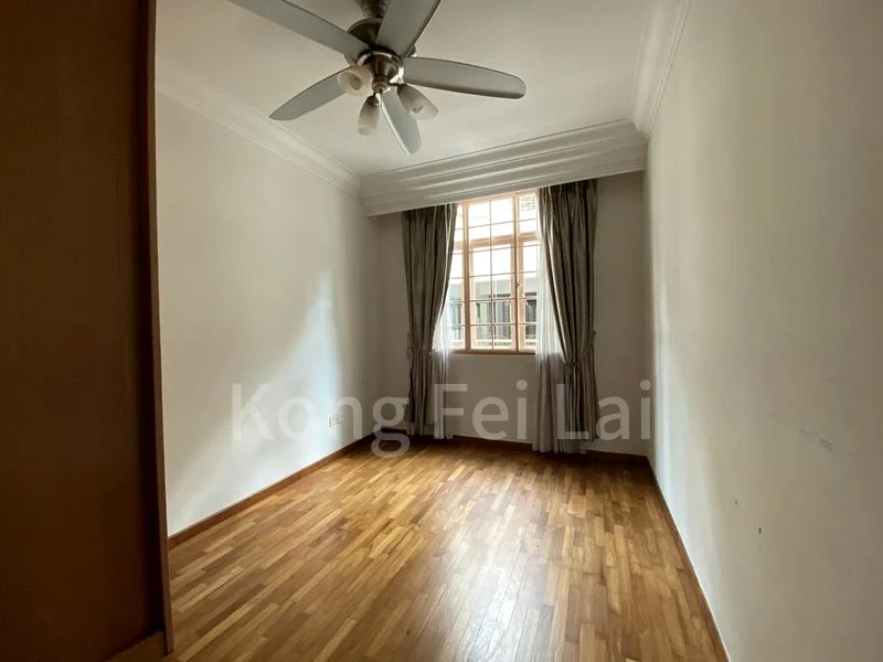 LE HILL CONDOMINIUM 11