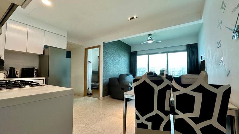 EIGHT RIVERSUITES 11