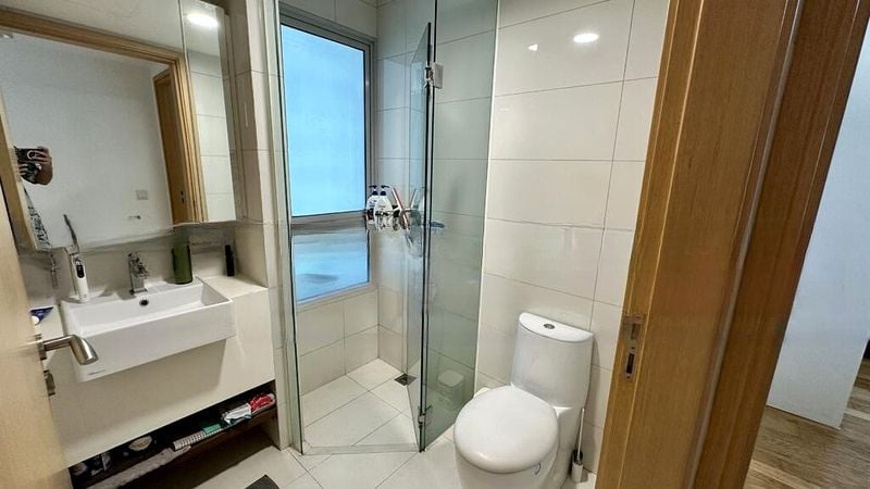 EIGHT RIVERSUITES 3