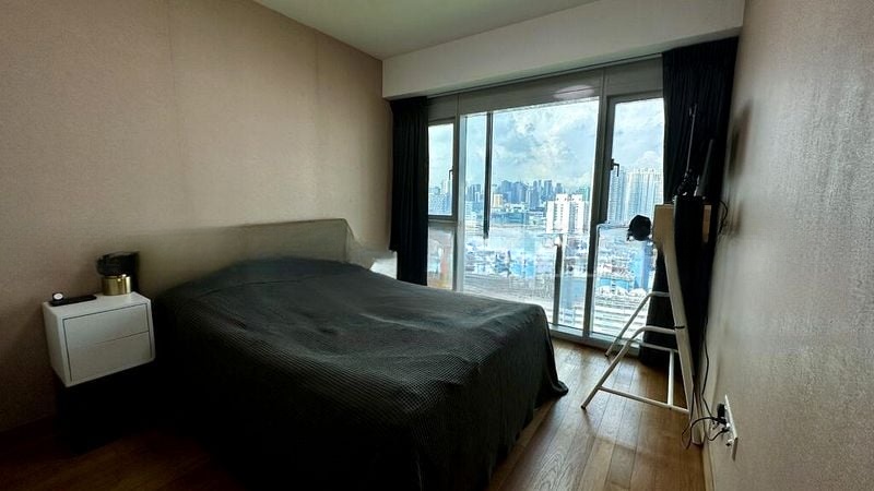EIGHT RIVERSUITES 2