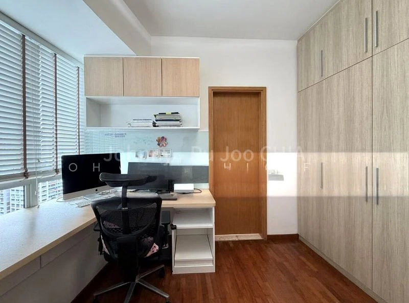 CLOVER BY THE PARK 2