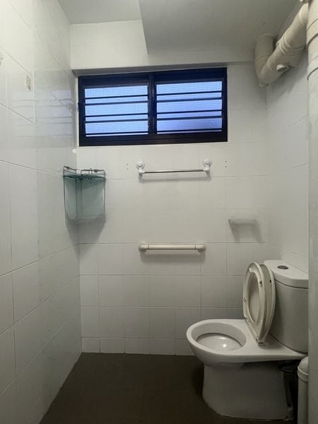 BT BATOK WEST AVE 6 8