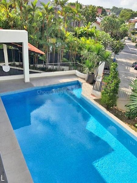 FIFTH AVENUE CONDOMINIUM 10