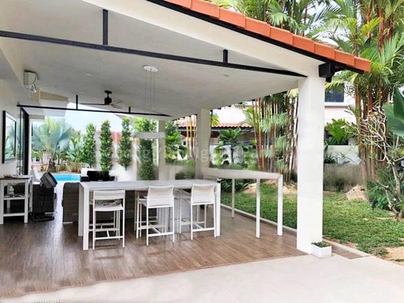 FIFTH AVENUE CONDOMINIUM 15