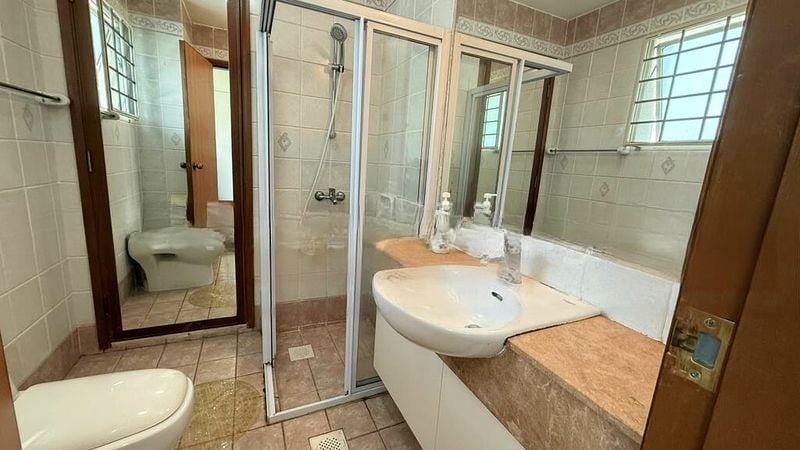 PARBURY HILL CONDOMINIUM 8