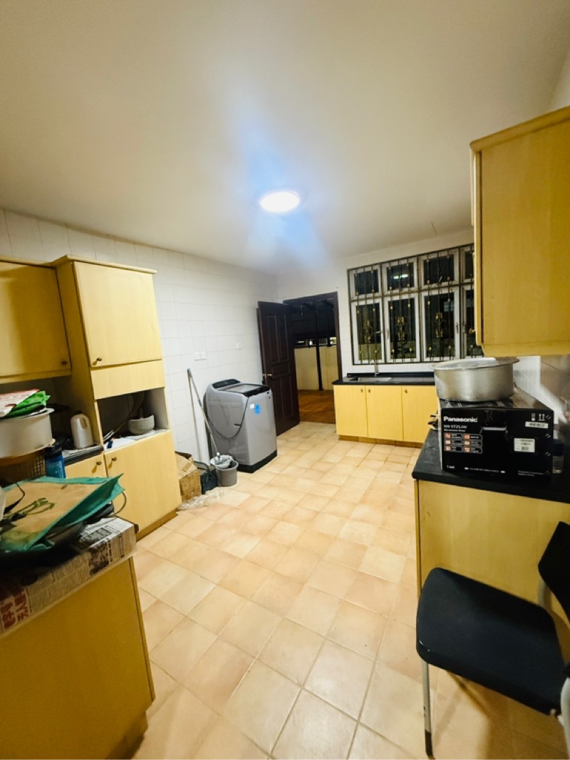 SUNSHINE LODGE 16