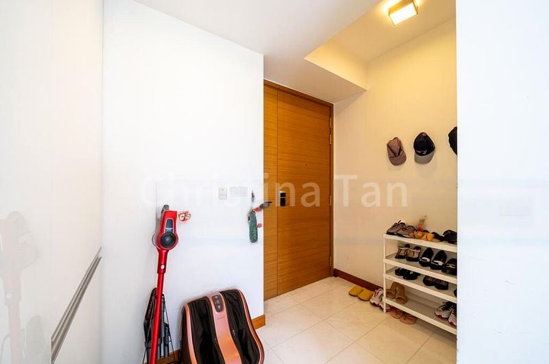 THE SHORE RESIDENCES 7