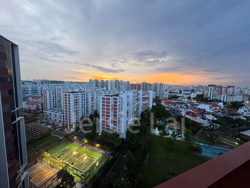 RIVERFRONT RESIDENCES 8