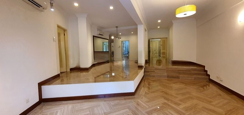 ORANGE REGENCY 1