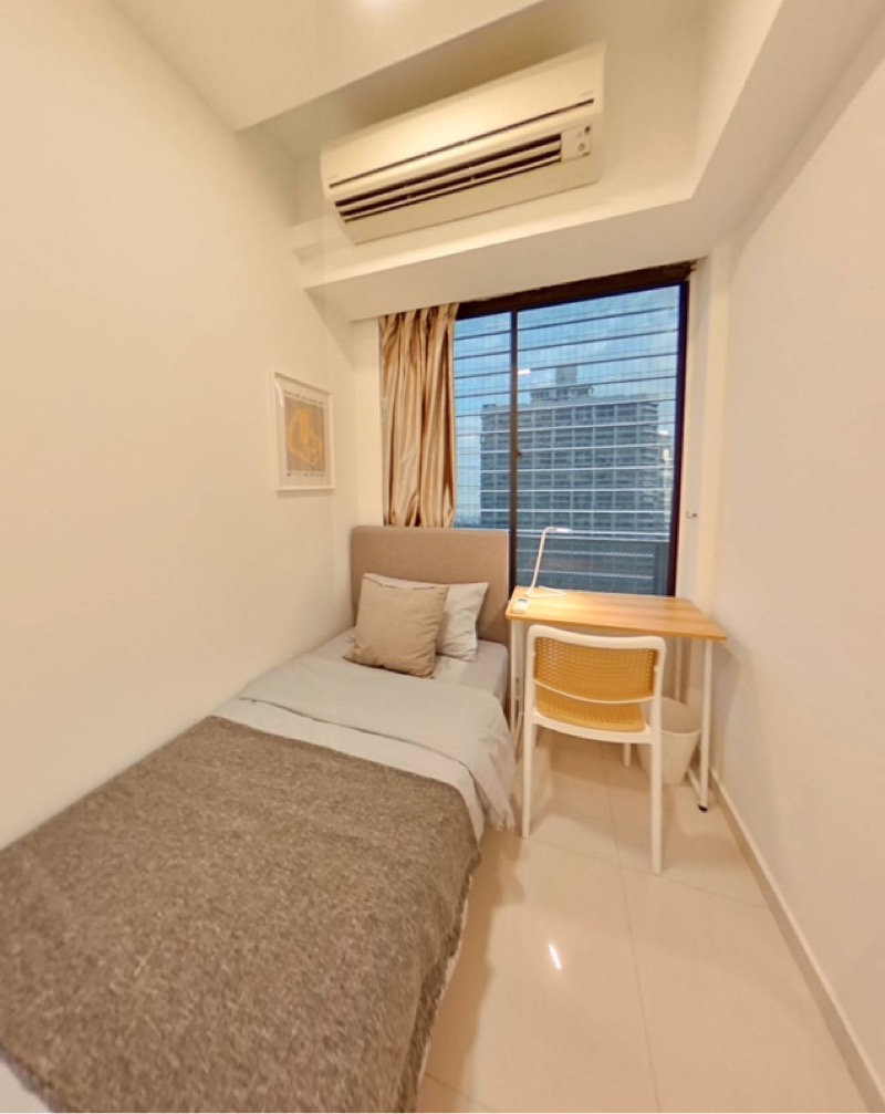 INTERNATIONAL PLAZA 15