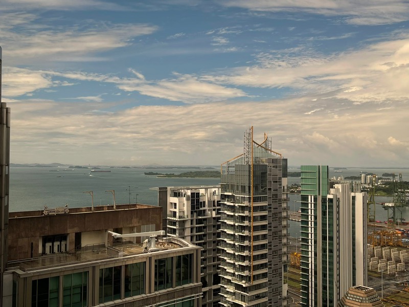 INTERNATIONAL PLAZA 43