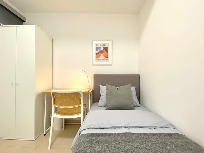 INTERNATIONAL PLAZA 63