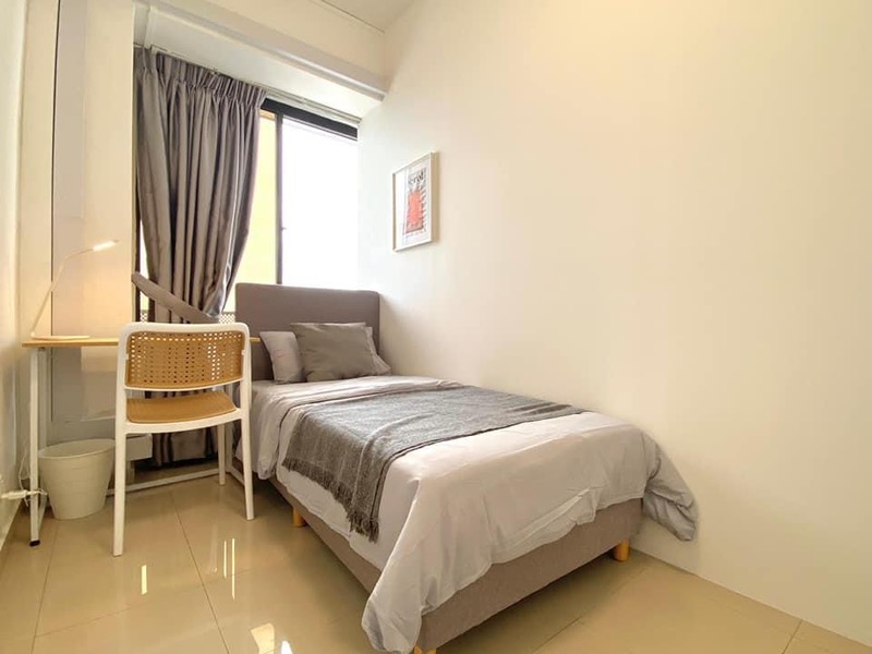 INTERNATIONAL PLAZA 64