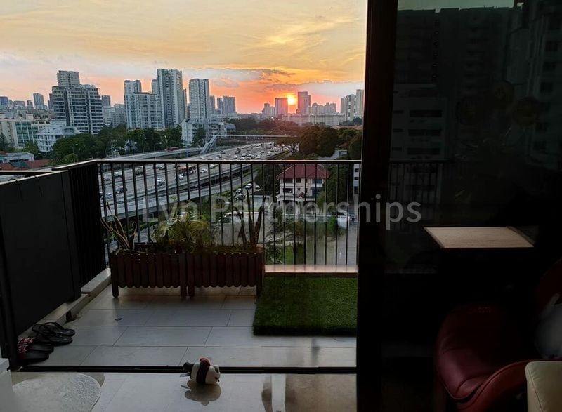 THE VENUE RESIDENCES 7