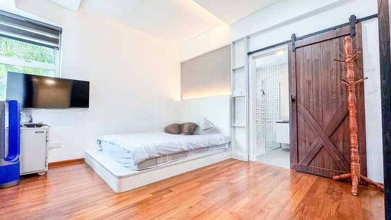 DAHLIA PARK CONDOMINIUM 14