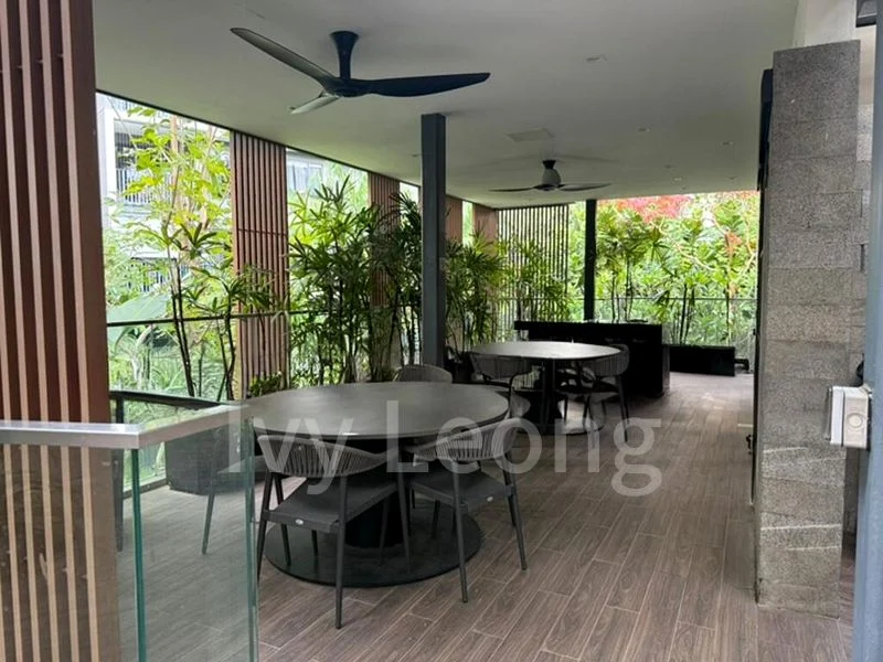 GRANDEUR PARK RESIDENCES 4