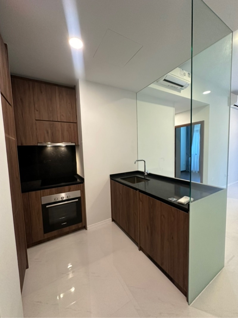 PHOENIX RESIDENCES 13