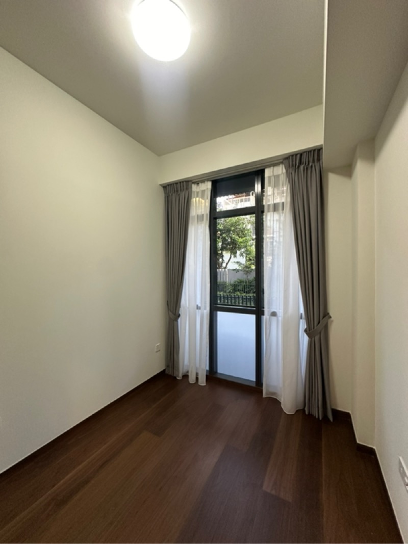 PHOENIX RESIDENCES 22