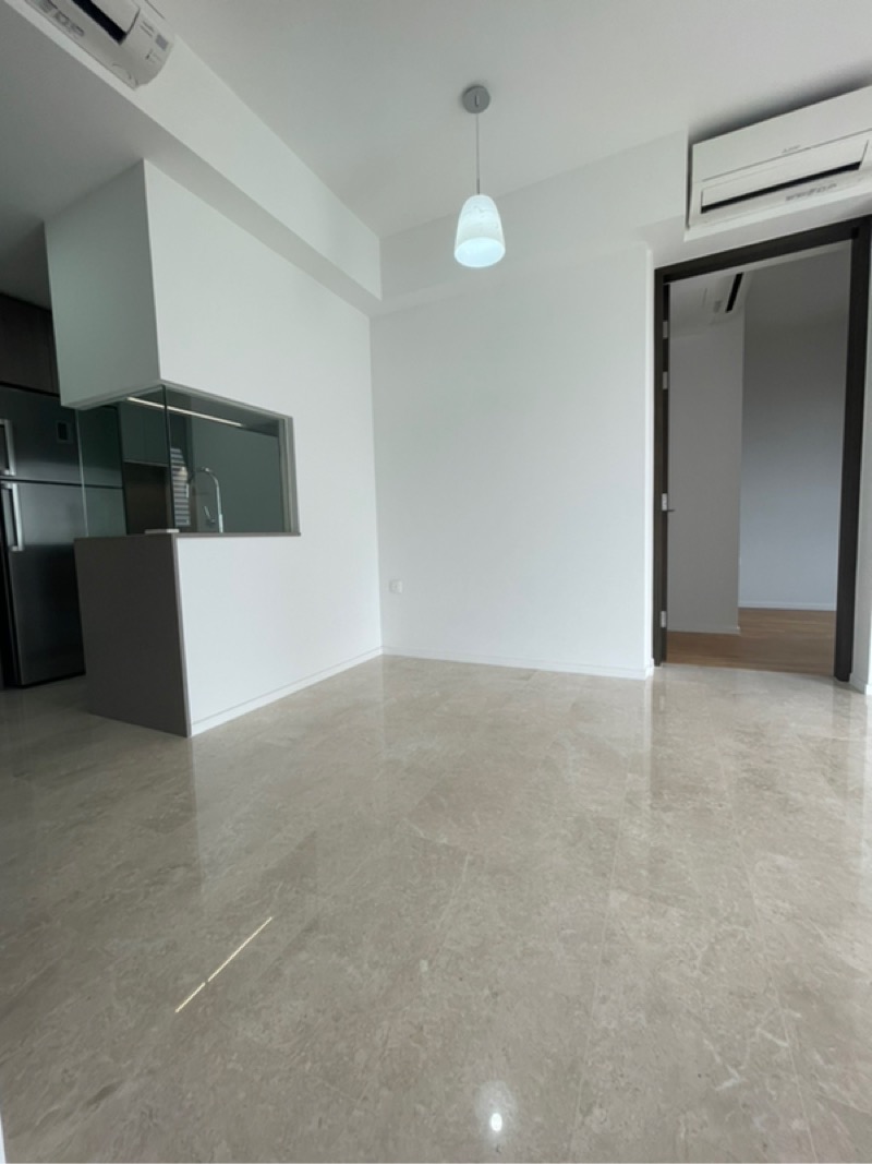 AVENUE SOUTH RESIDENCE 7