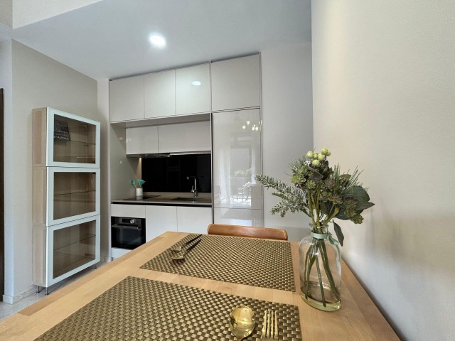38 JERVOIS 9