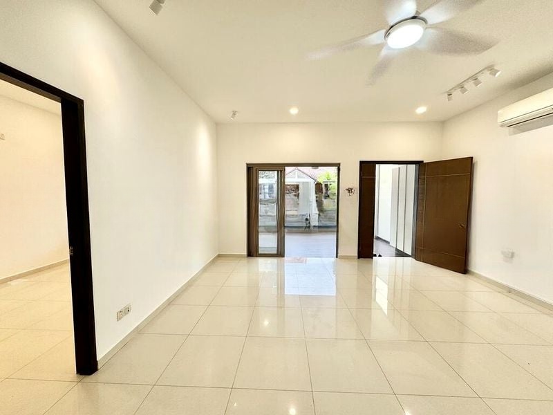 SERANGOON GARDEN ESTATE 8