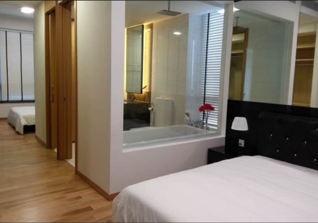 CONCOURSE SKYLINE 20