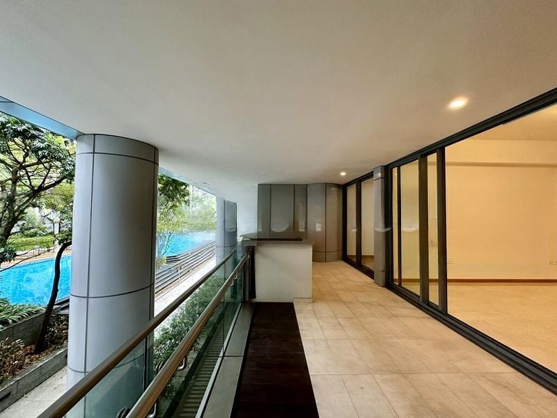 CONCOURSE SKYLINE 15