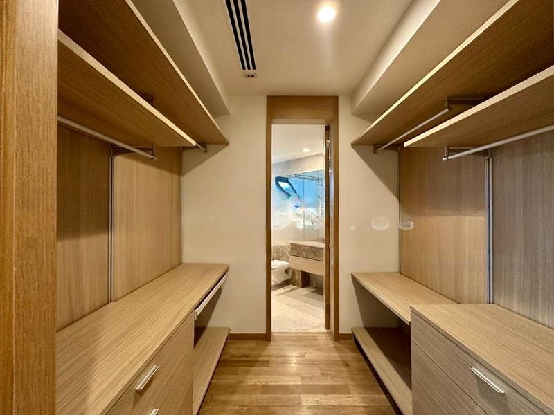 CONCOURSE SKYLINE 12