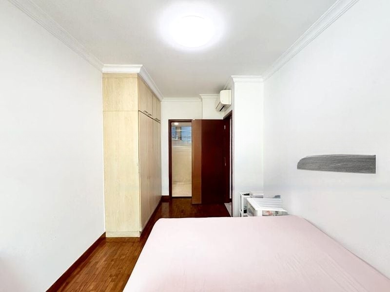 COMPASS HEIGHTS 5