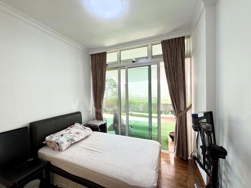 COMPASS HEIGHTS 7