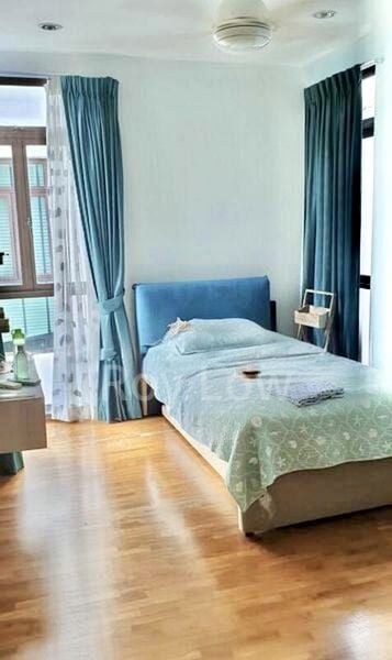 VARSITY PARK CONDOMINIUM 13